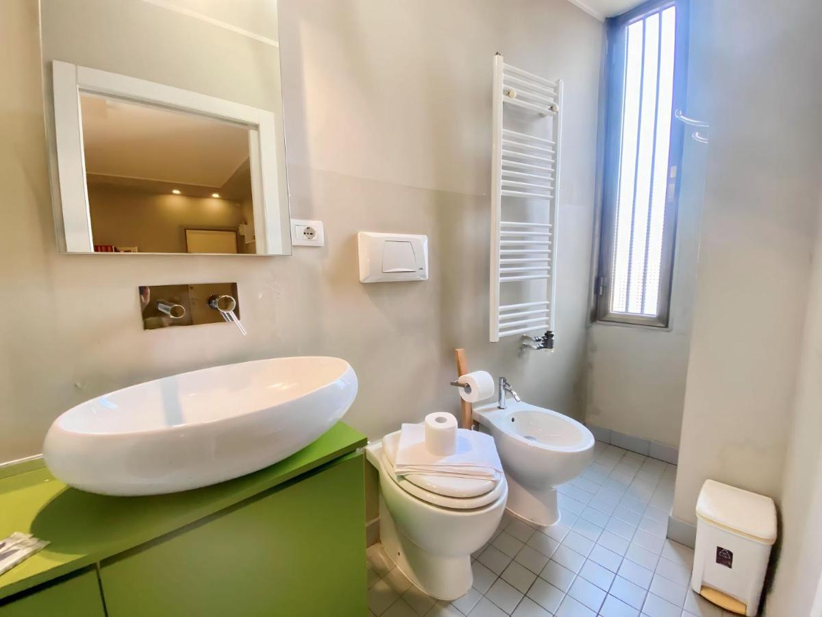 Ferienwohnung Viale Umbria Colorful And Cosy Studio Mailand Exterior foto
