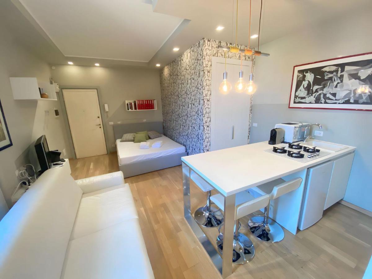 Ferienwohnung Viale Umbria Colorful And Cosy Studio Mailand Exterior foto